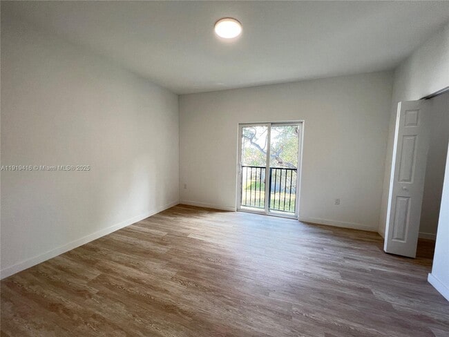 Building Photo - 436 NW 14th Way