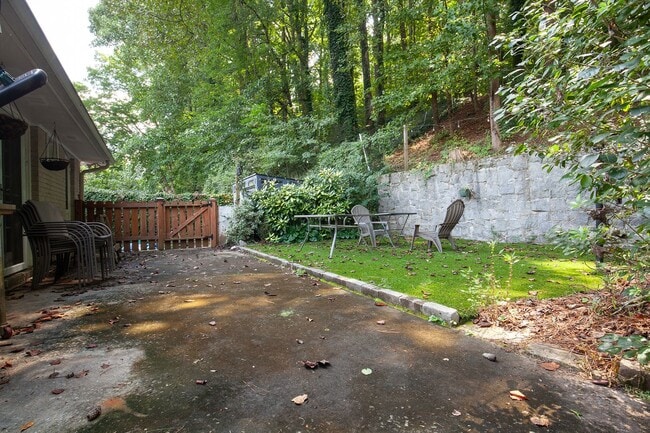 Building Photo - Charming North Decatur Rental – Steps from...