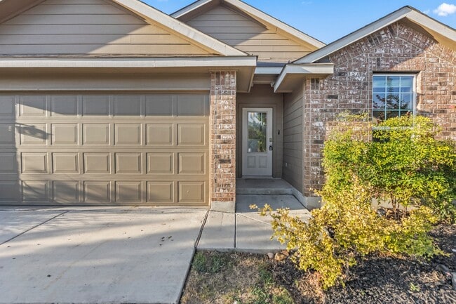 Building Photo - 13349 Bearded Flt