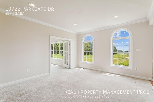 Building Photo - 10722 Parkgate Dr