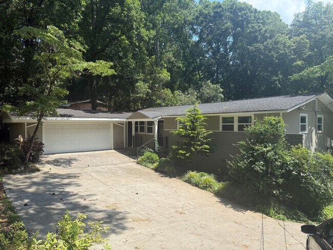 Primary Photo - 5 Bedroom/4 Bath Home for lease on 1.5 Acr...