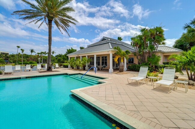 Building Photo - 5799 NE Island Cove Way