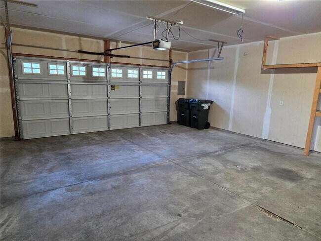 Building Photo - 18442 Lafayette Way