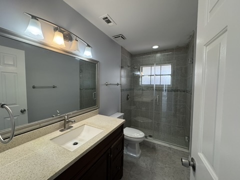 Bathroom - 7644 Pointview Cir