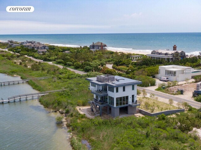 Building Photo - 1122 Flying Point Rd