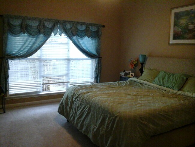 Building Photo - 106 Grasmere Ct