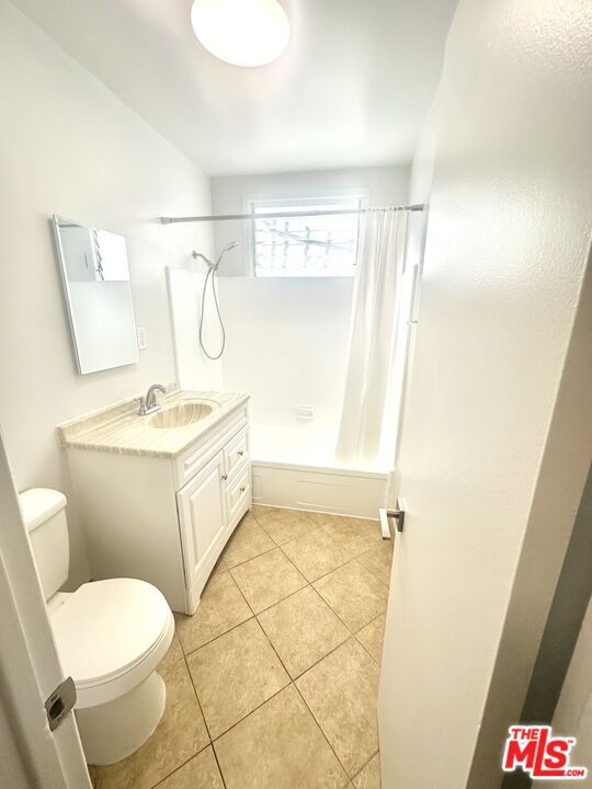 Building Photo - 8360 Blackburn Ave