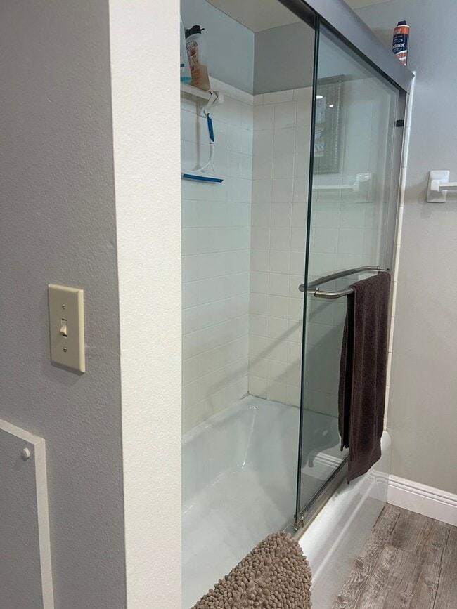 Building Photo - NEW PRICE! 2BD/2BA with Detached Carport on Venice Island!