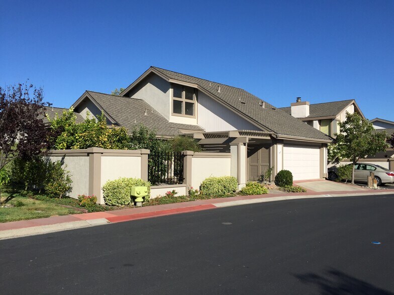 Size view of the hosue - 769 Coronado Lane