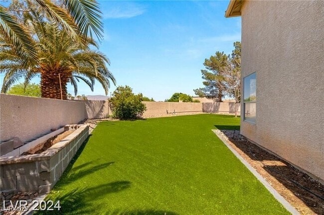 Building Photo - 3916 Varallo St