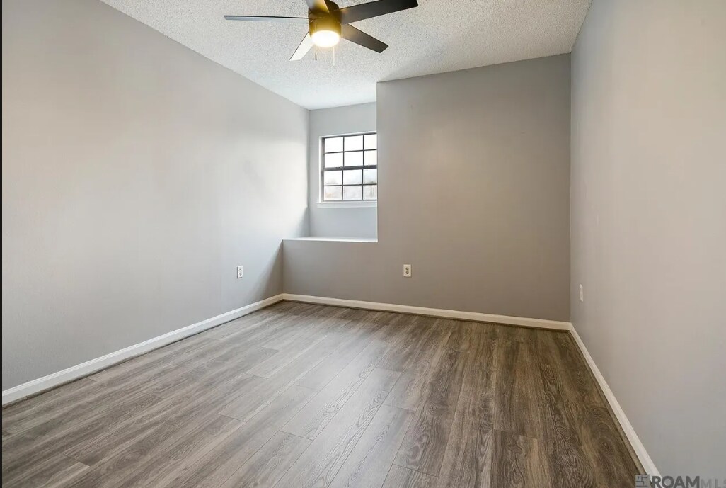 Building Photo - 9041 Alder Dr