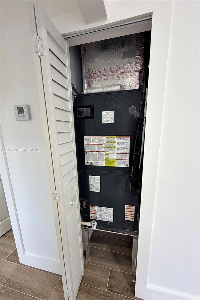 Building Photo - 1526 SW 65th Ave