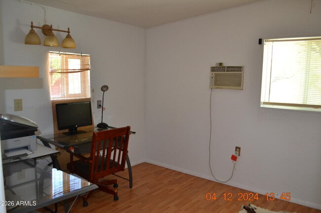 Building Photo - 658 S Palo Verde Dr
