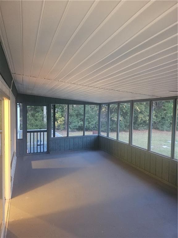 Building Photo - 1201 Floyd Dr NE