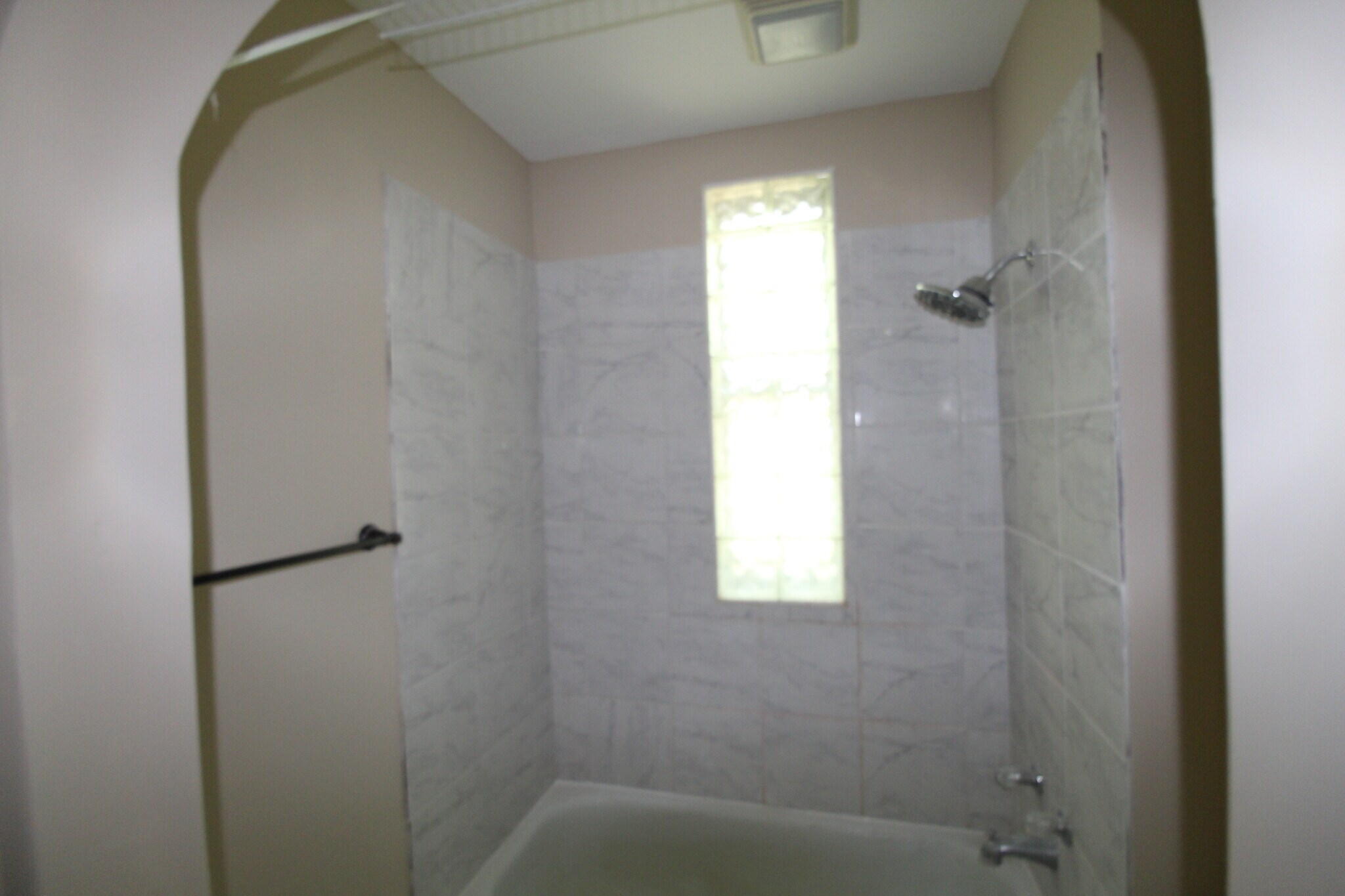 Bath - 308 Wilber Ave