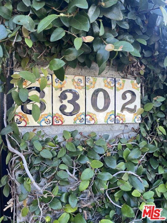 Building Photo - 8302 S Sepulveda Blvd