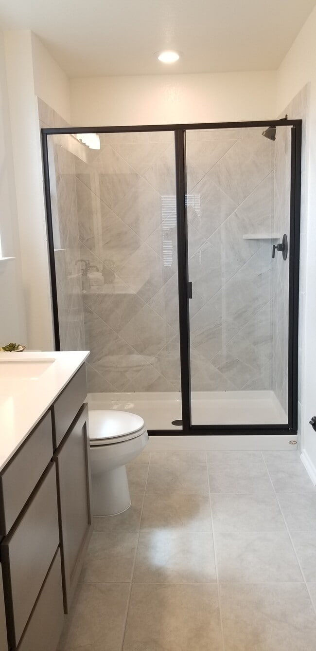 Building Photo - 6213 Albany Sleigh Dr