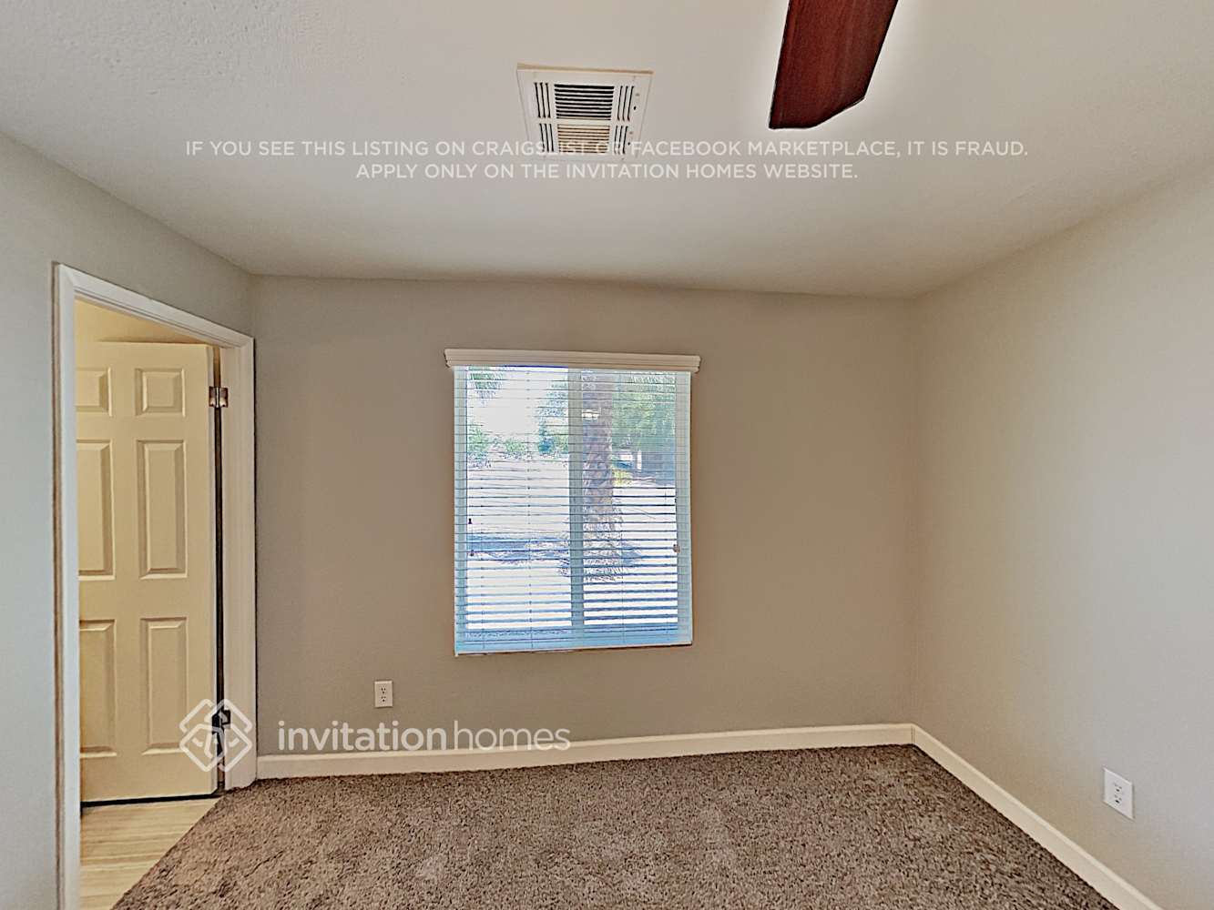 Building Photo - 5424 S El Camino Dr