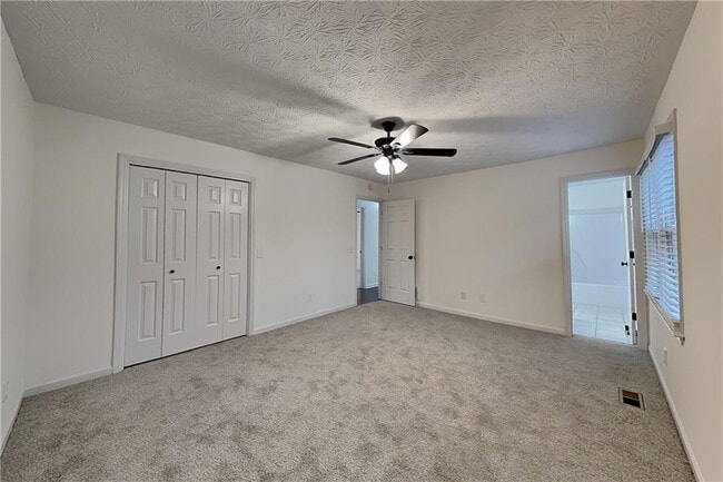 Building Photo - 989 Madison Terrace NW