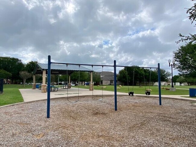 Building Photo - 17817 Majestic Elm Ln