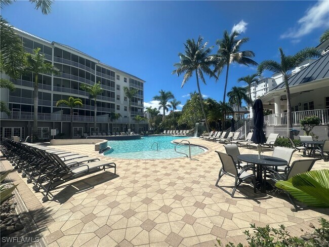 Building Photo - 400 Flagship Dr