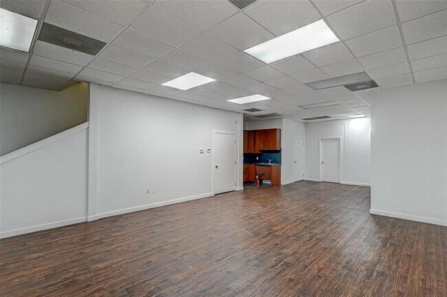 Building Photo - 9788 Clarewood Dr