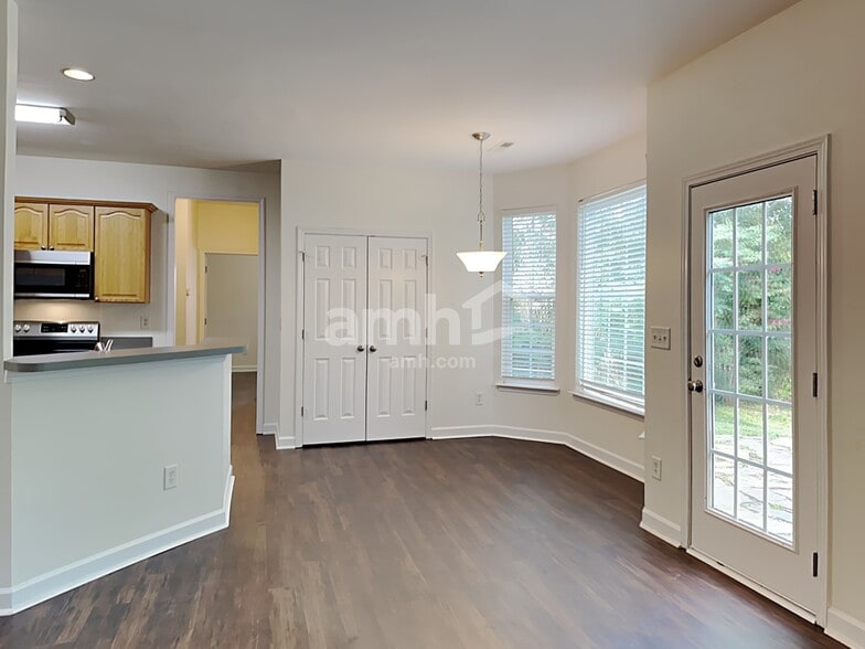 Building Photo - 12102 Hampton Place Dr