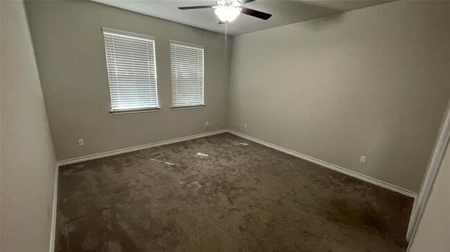Building Photo - 147 Mary Max Cir