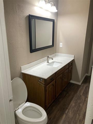 Building Photo - 10613 Flamewood Dr