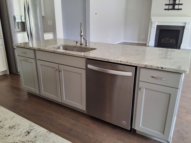 Building Photo - Knoxville 37934 - Farragut - Short term Lease Only - 3 bedroom, 2.5 bath home - Contact Sharon Ar...