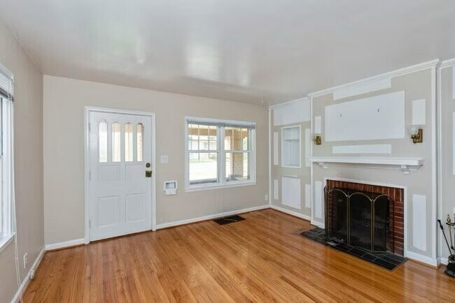 Building Photo - 77 N Layman Ave
