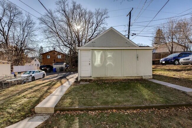 Building Photo - 1164 Randolph Ave