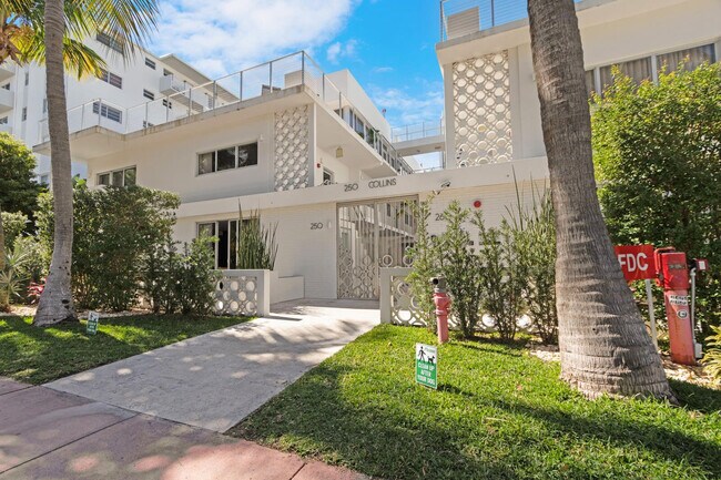 Building Photo - 250 Collins Ave
