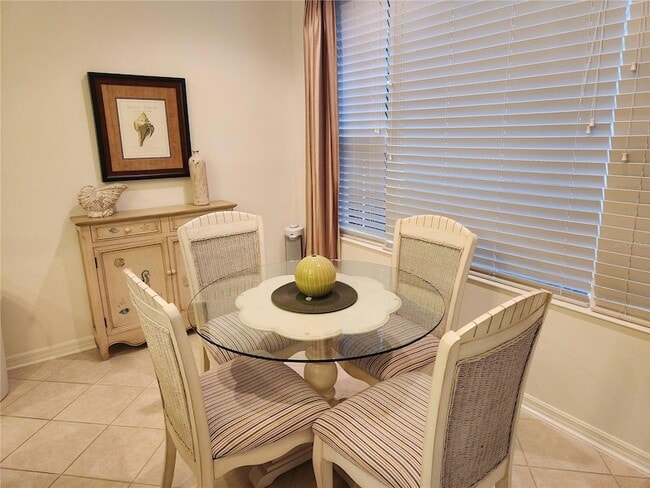 Building Photo - 8119 Villa Grande Ct