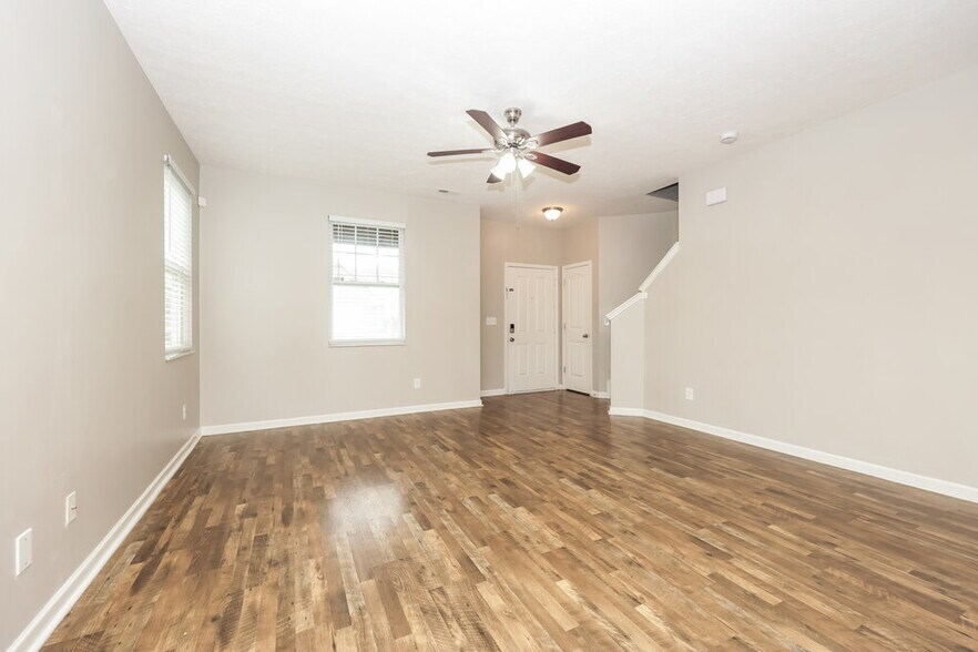 Building Photo - 1536 Rockglade Run