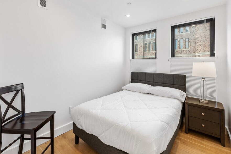 Building Photo - 1363 Minna St