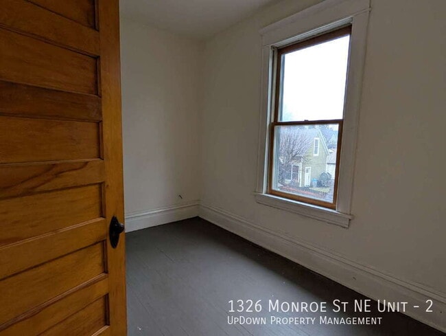 Building Photo - 1326 Monroe St NE