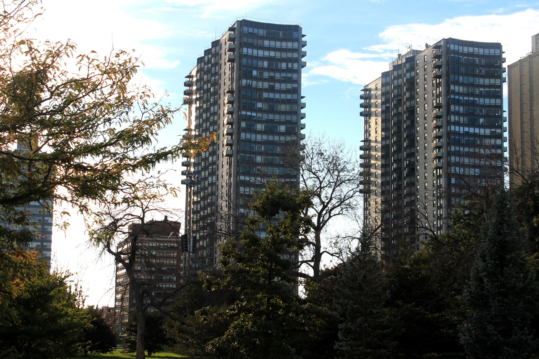 Building -2 - 5701 N Sheridan Rd