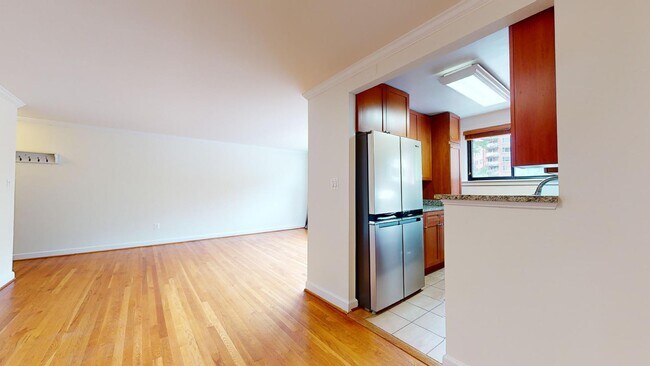 Building Photo - 2725 39th St NW