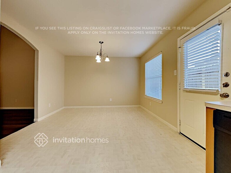 Building Photo - 911 Red Alder Cir