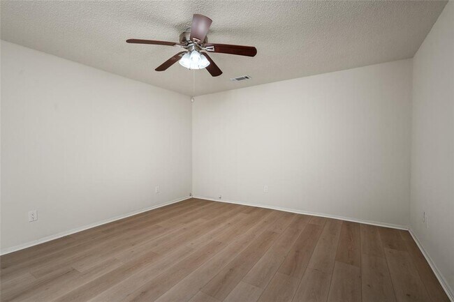 Building Photo - 16614 Red Gully Dr
