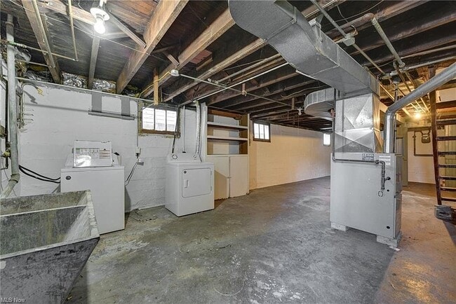 basement - 1377 Cove Ave