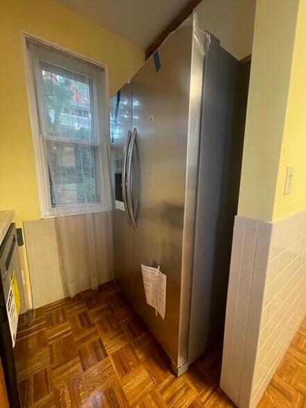 Building Photo - 10 Packard Ave