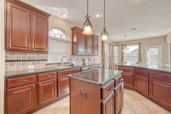 Building Photo - 17827 Circular Quay Ln