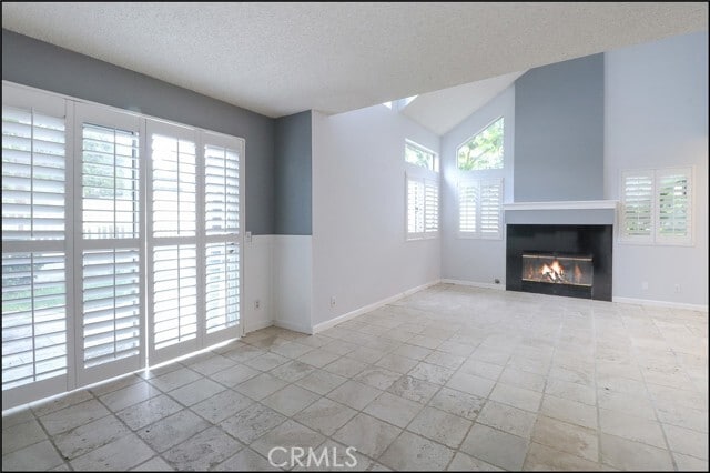 Building Photo - 34 Rainwood