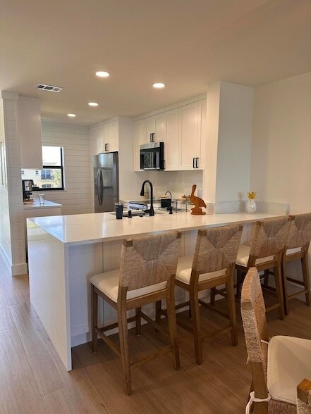 Building Photo - 7430 S Ocean Dr