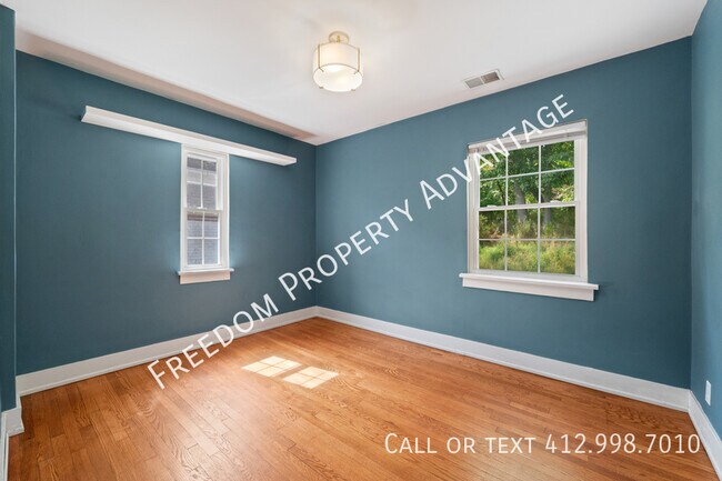 Building Photo - 2642 Mt Royal Rd