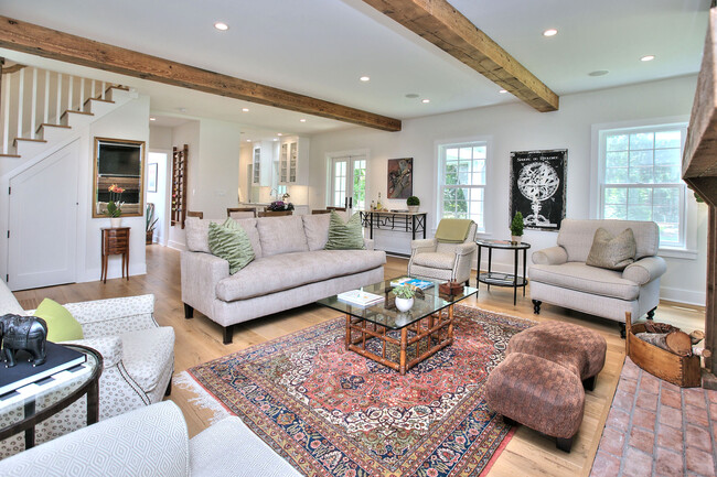 Building Photo - 55 Kings Hwy N