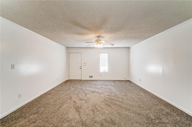 Building Photo - 4355 E Paulding Dr