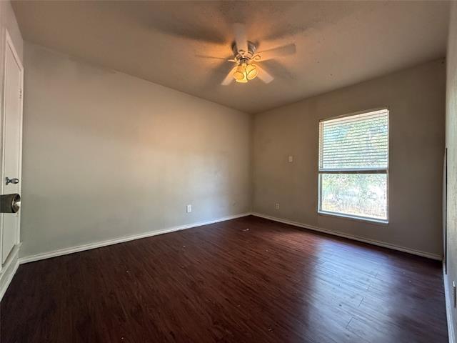 Building Photo - 734 Londonderry Ln
